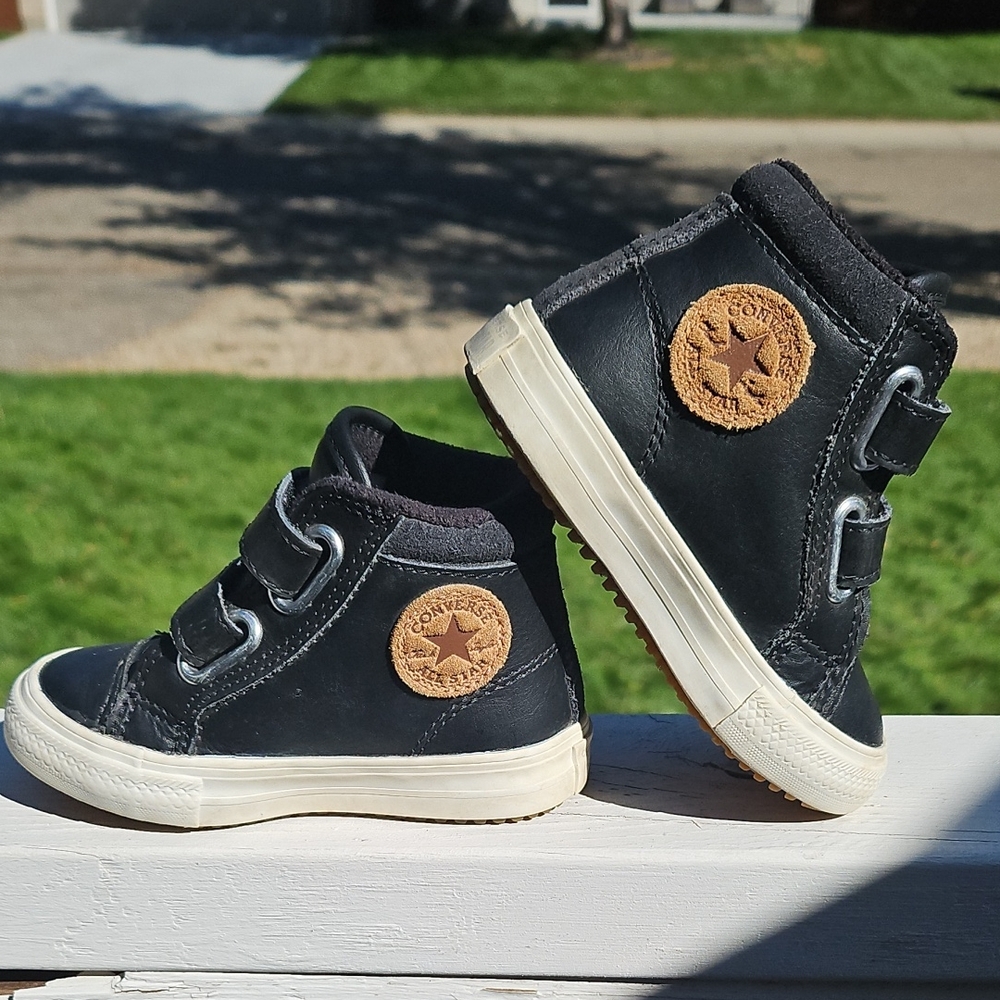 Converse Chucks Infant Leather Black High-Top Sneakers GUC Infant Size 5